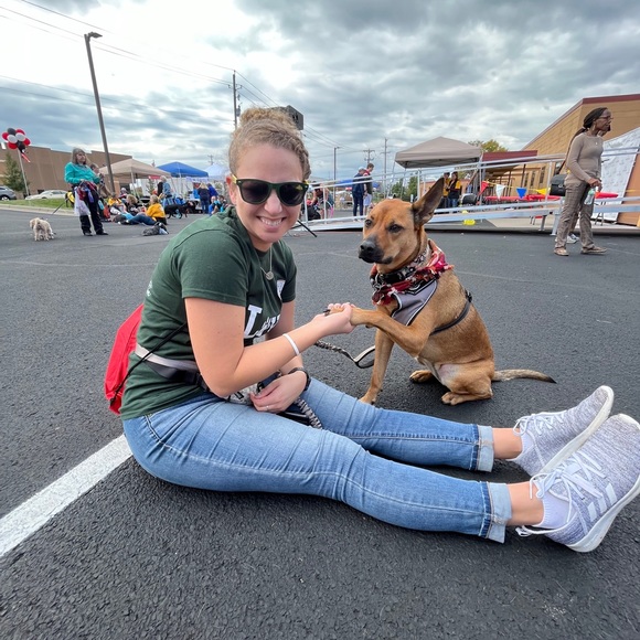 Meet your Posher, Anna - Picture 3 of 4